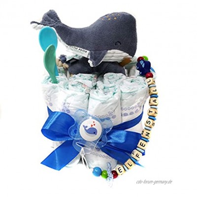 Elfenstall Windeltorte Pamperstorte mit Schnullerkette Schnuller und vielen Extras als tolles Geschenk zur Geburt oder Taufe auf Wunsch mit Namen des Babys Wal blau